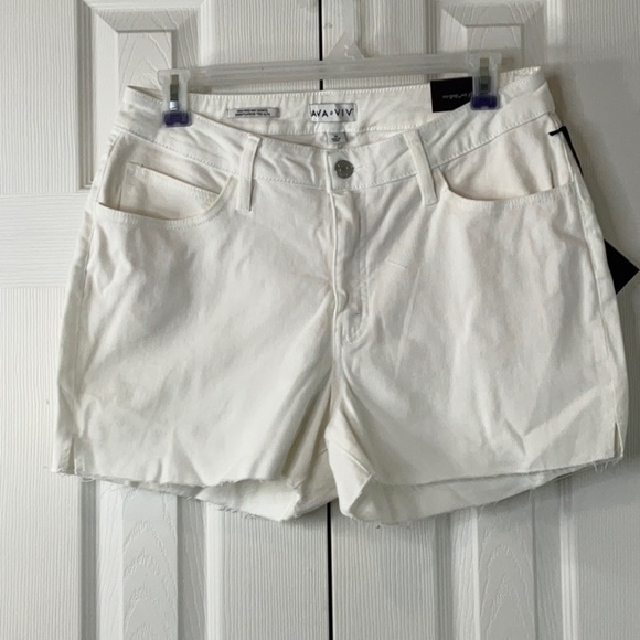 Ava & Viv - Women's High Rise Midi Shorts - White Various Sizes - Picture 4 of 11